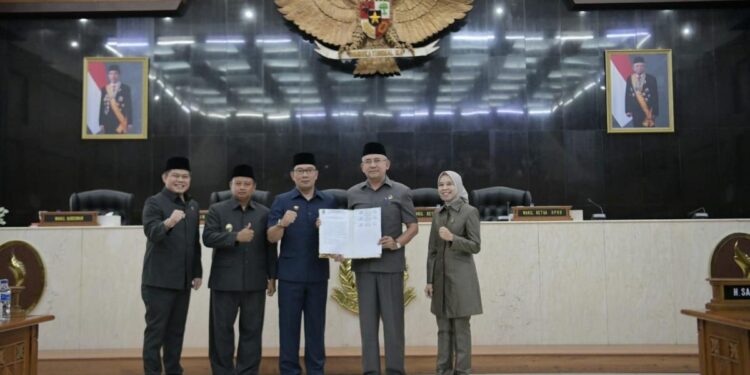 Jabatan Ridwan Kamil – Uu Ruzhanul Ulum Berakhir 5 September 2023 DPRD Jabar Umumkan Pengusulan Pemberhentian