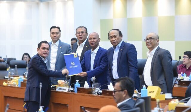 Subsidi Mobil Listrik Sebaiknya Dialihkan!