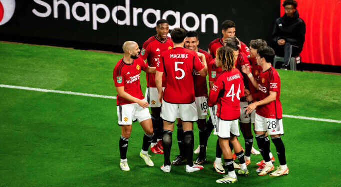 Pemain Manchester United Merayakan Gol. Sumber: manutd.com