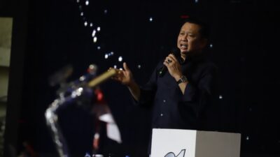 Ketua Majelis Permusyawaratan Rakyat Republik Indonesia, Bambang Soesatyo saat Peluncuran Buku Bamsoet ke-31 di Bengkel Space SCBD Senayan, Jakarta, Minggu (10/9/2023)