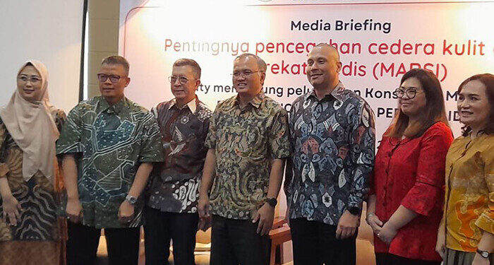 Para dokter ahli saat mengakhiri diskusi tentang MARSI. (Foto: Aji)