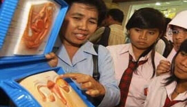 Orang Tua Harus jadi Guru Pertama Edukasi Seksual bagi Anak