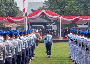 Presiden RI Joko Widodo (Jokowi) memimpin Upacara Hari Kesaktian Pancasila di Monumen Pancasila Sakti, Lubang Buaya, Jakarta Timur pada Minggu (1/10/2023).