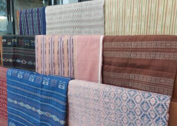 Tips Menjaga dan Merawat Kain Tradisional dengan Pewarna Alami