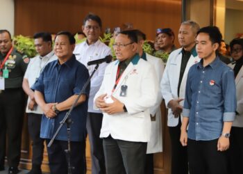 Potret Prabowo-Gibran Selesai Lakukan Tes Kesehatan di RSPAD