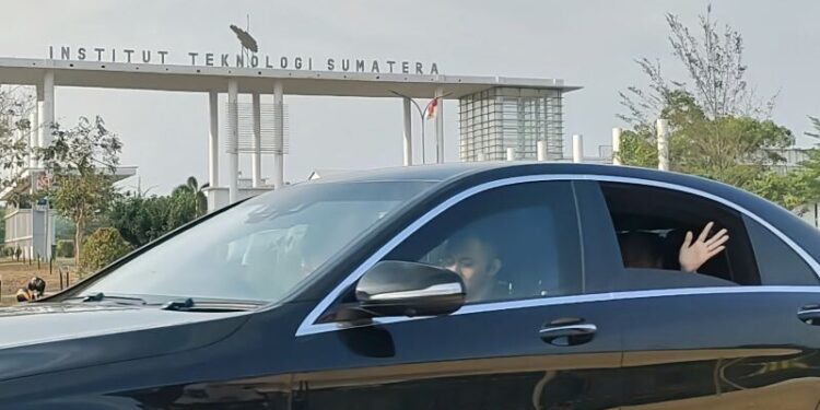 Presiden Awali Kunker di Lampung Lewati Jl Ryacudu dan Tol