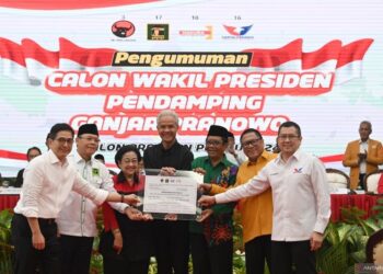 Plt Ketum PPP yakini Ganjar-Mahfud dapat Kepercayaan Rakyat