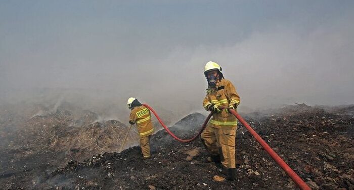 BNPB – KLHK Terapkan Sistem Injeksi Atasi Kebakaran TPA Rawakucing