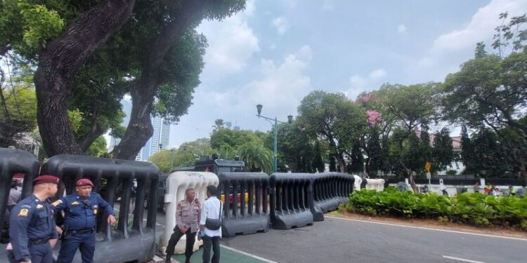 Jelang Penetapan Capres-Cawapres, Polisi Tutup Jalan Depan Gedung KPU