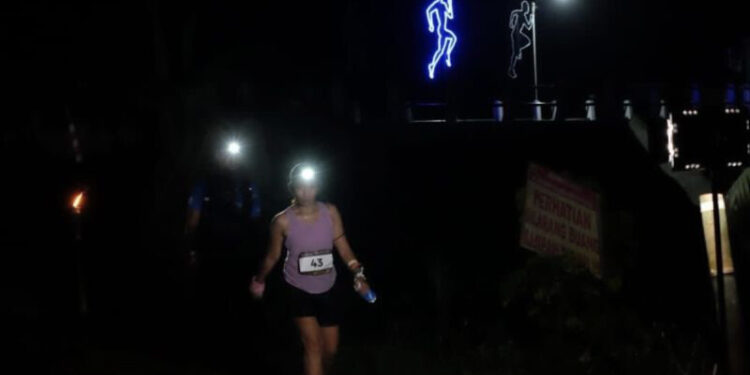 Kemendikbudristek Kenalkan Cagar Budaya Lewat SangiRUN Night Trail