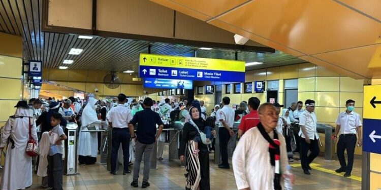 KAI Commuter Antisipasi Lonjakan Penumpang Terkait Aksi Bela Palestina