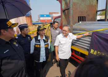 Mendag Zulhas: Tindak Tegas, Musnahkan Produk Impor Tidak Sesuai Ketentuan Senilai Rp49,95 Miliar