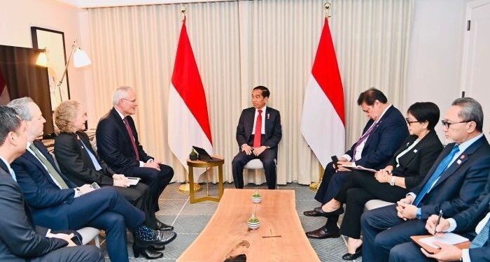 Jokowi dan Chairman Exxon Bahas Investasi Energi 15 Miliar Dolar AS