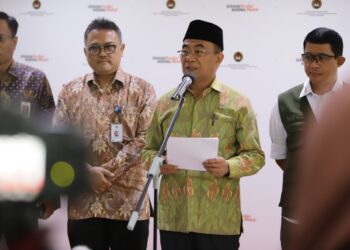 Menko PMK Targetkan Vaksinasi Rabies di NTT Capai 70 Persen