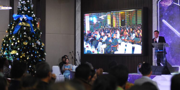 RAYAKAN NATAL, BTN SALURKAN DONASI UNTUK 7 YAYASAN