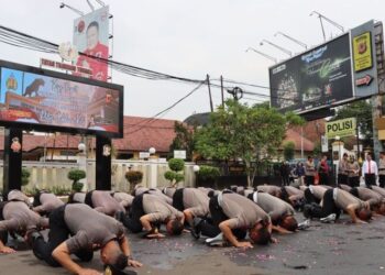Puluhan Polisi Sukabumi Kota Terima Kenaikan Pangkat
