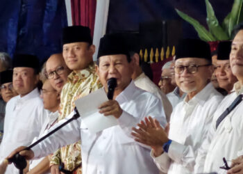 Prabowo Subianto dan Gibran Rakabuming Raka Bersumpah untuk Seluruh Rakyat Indonesia