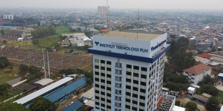 ITPLN Buka Peluang Langka: Ikatan Kerja dengan PLN Group Sebelum Kuliah!