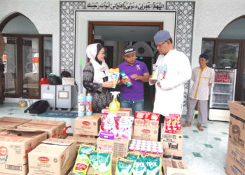 Hypermart Bersih-Bersih Masjid: Menyambut Ramadhan dengan Kebersihan dan Kolaborasi