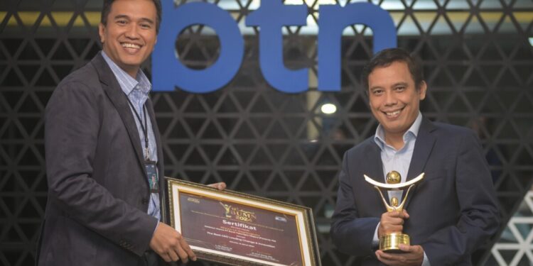 Dirut BTN Raih Penghargaan The Best CEO Leading Change Innovation