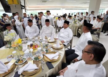 Prabowo Subianto dan Gibran Rakabuming Raka Hadiri Acara Nuzulul Qur’an dan Buka Puasa Bersama Partai Golkar