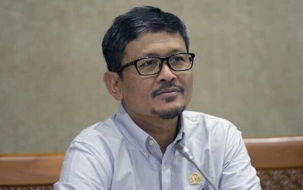 DPR Apresiasi Kebijakan Pembatasan Impor Elektronik untuk Memperkuat Industri Dalam Negeri