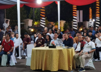 Menko PMK Muhadjir Effendy Nobar Timnas Indonesia U-23 di Kementerian PMK