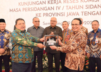 Komisi XI DPR RI Dorong Peran OJK dan Himbara dalam Meningkatkan Pertumbuhan Ekonomi Jawa Tengah