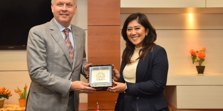 Ketua Komisi I DPR RI Meutya Hafid Bahas Kerjasama Indo-Pasifik dan Pemberdayaan Perempuan dengan Dubes Kanada