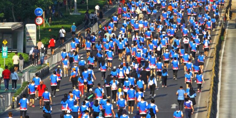 Lautan Pelari Penuhi Kawasan Sudirman Thamrin dalam Ajang BTN JAKIM 2024