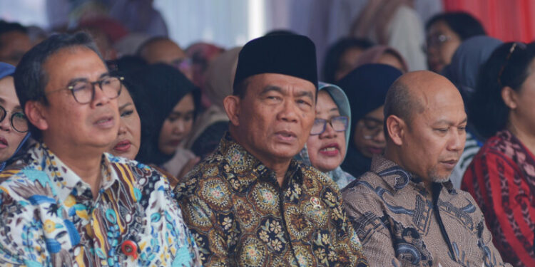 Muhadjir Effendy Rayakan Idul Adha 1445 H dengan Silaturahmi Hangat di Kemenko PMK