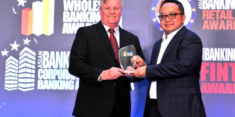BTN Raih Penghargaan Indonesia Domestic Technology & Operations Bank of the Year dalam Ajang ABF Wholesale Banking Awards 2024