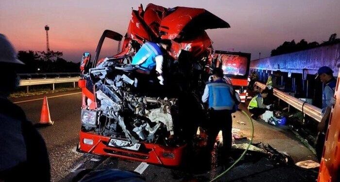 Enam Korban Meninggal dalam Kecelakaan Maut di Tol Solo-Semarang Teridentifikasi