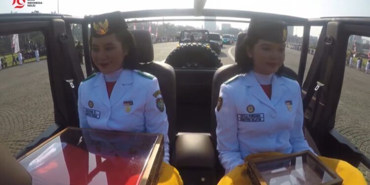 Kirab Bendera Pusaka dan Teks Proklamasi Gunakan Kendaraan Taktis Maung Produksi Dalam Negeri