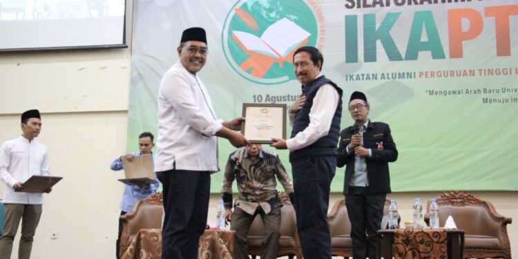 Gus Jazil Kembali Terpilih Jadi Ketua Umum IKAPTIQ
