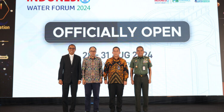 Mendiskusikan Ketahanan Air dan Solusi Pemanfaatan Energi Baru Ketenagalistrikan