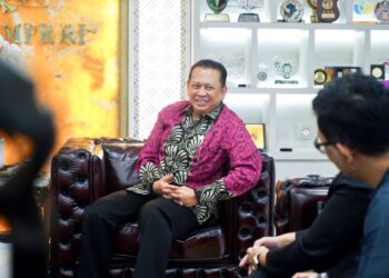 Terima Tim Majalah Ikatan Alumni Lemhannas, Ketua MPR RI Bamsoet Dorong Pembenahan Sistem Demokrasi Indonesia