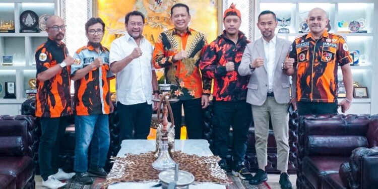 Terima Pengurus Pusat Badan Buruh dan Pekerja Pemuda Pancasila, Ketua MPR RI Bamsoet Dorong Penempatan Pekerja Migran Atasi Pengangguran di Indonesia
