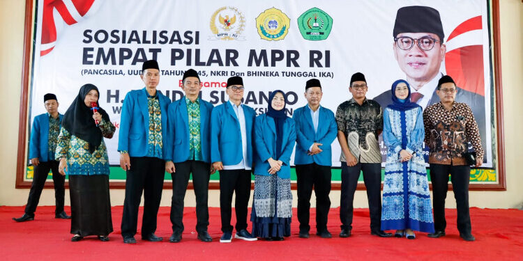 Yandri Susanto: Pendidikan Kunci Sukses Dunia dan Akhirat, Madrasah dan Ponpes Tulang Punggung Pendidikan