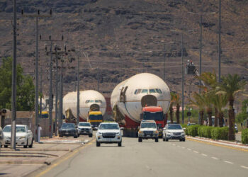 Perjalanan Darat 1.000 Km Tiga Pesawat Boeing 777 Menuju Riyadh Season yang Viral di Arab Saudi