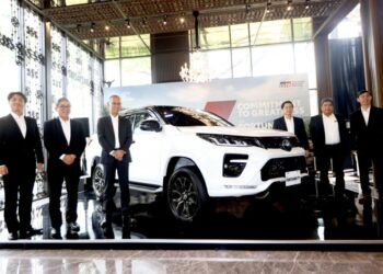 New Fortuner 2.8 GR Sport 4×4 with TSS: SUV Sporty dengan Teknologi Terkini