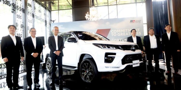 New Fortuner 2.8 GR Sport 4×4 with TSS: SUV Sporty dengan Teknologi Terkini