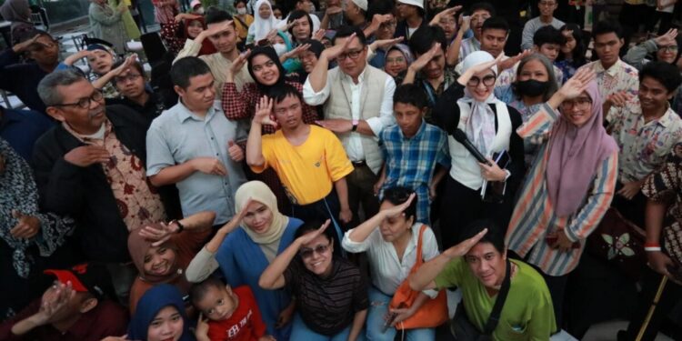 Ridwan Kamil Terima ‘Call Sign’ Spesial dari Teman Disabilitas dalam Kegiatan, Jejak Langkah Inklusi