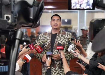Menpora Dito Ariotedjo Menghadiri Rapat Kerja Dengan Komisi X DPR RI