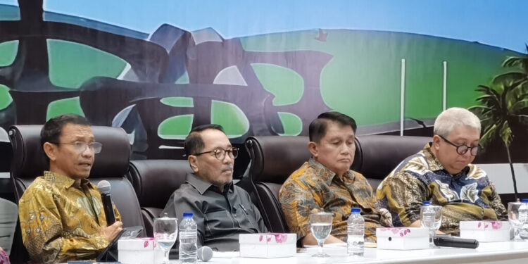 DPR RI Soroti RPMK Terkait Industri Tembakau, Bahas Implikasi Aturan Baru