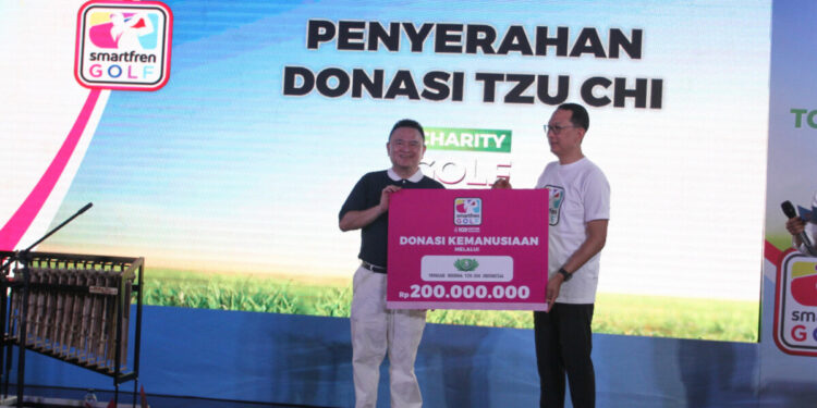 Charity Golf Tournament 2024: Smartfren Donasikan Rp200 Juta ke Yayasan Buddha Tzu Chi