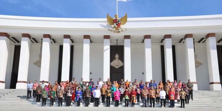 Politisi dan Mantan Jenderal Dipanggil ke Hambalang, Kabinet Prabowo-Gibran Mulai Terbentuk