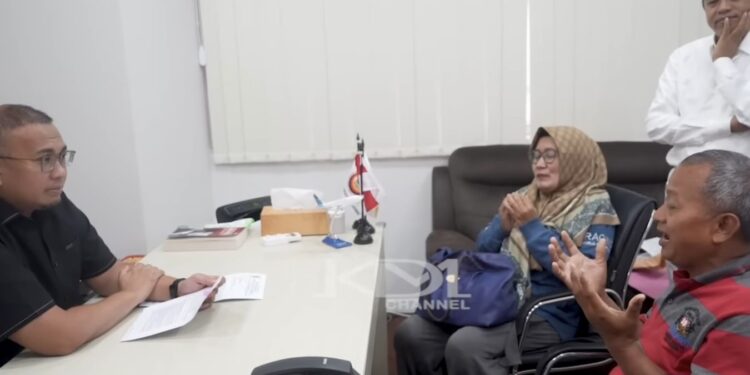 Andre Rosiade Terima Aduan Korban PHK PT Pos Indonesia