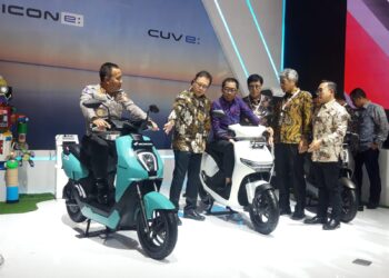 Honda ICON e: dan CUV e: Meriahkan Booth AHM di IMOS 2024