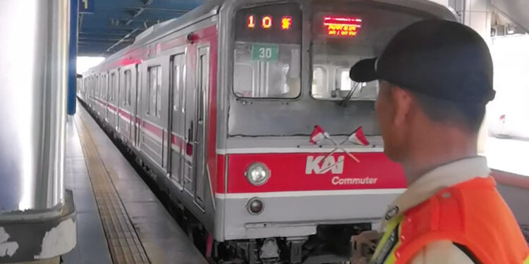 KRL, MRT, dan TransJakarta Cuma Rp 1, Khusus Hari Ini!